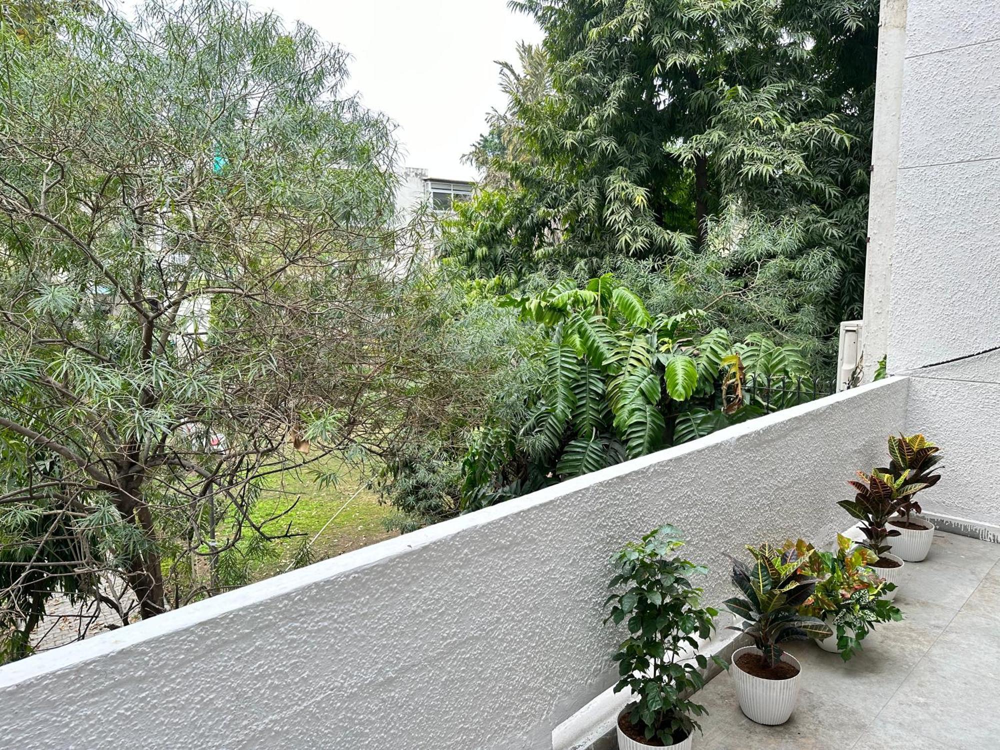 Grove Residency Hauz Khas New Delhi Couple Friendly Hotel Екстериор снимка
