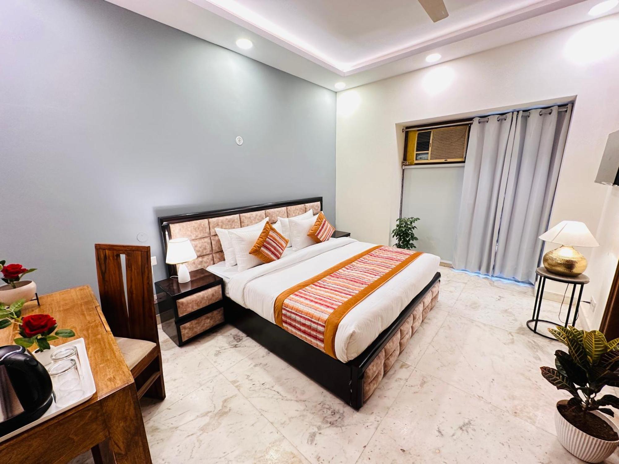 Grove Residency Hauz Khas New Delhi Couple Friendly Hotel Екстериор снимка
