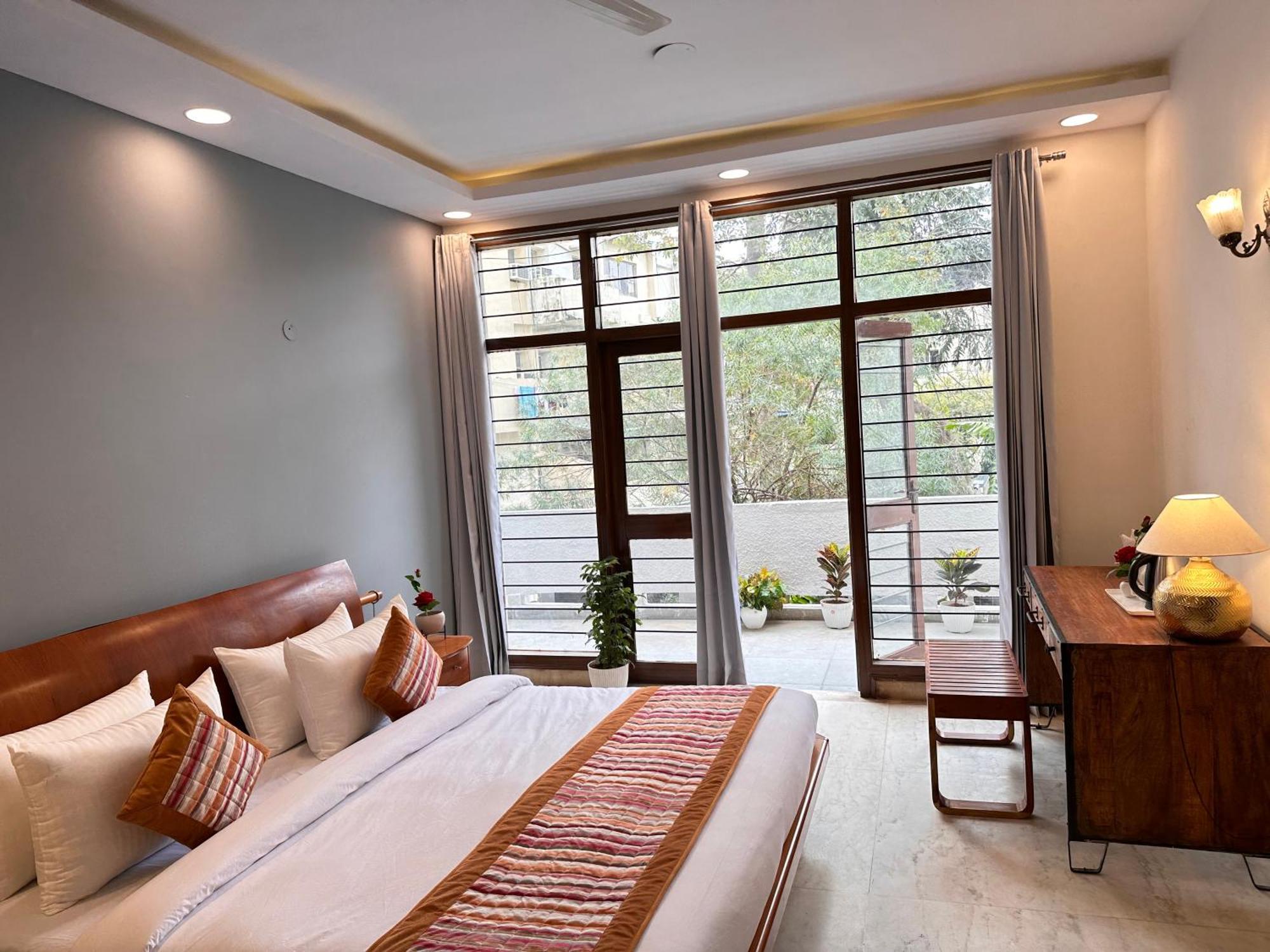 Grove Residency Hauz Khas New Delhi Couple Friendly Hotel Екстериор снимка