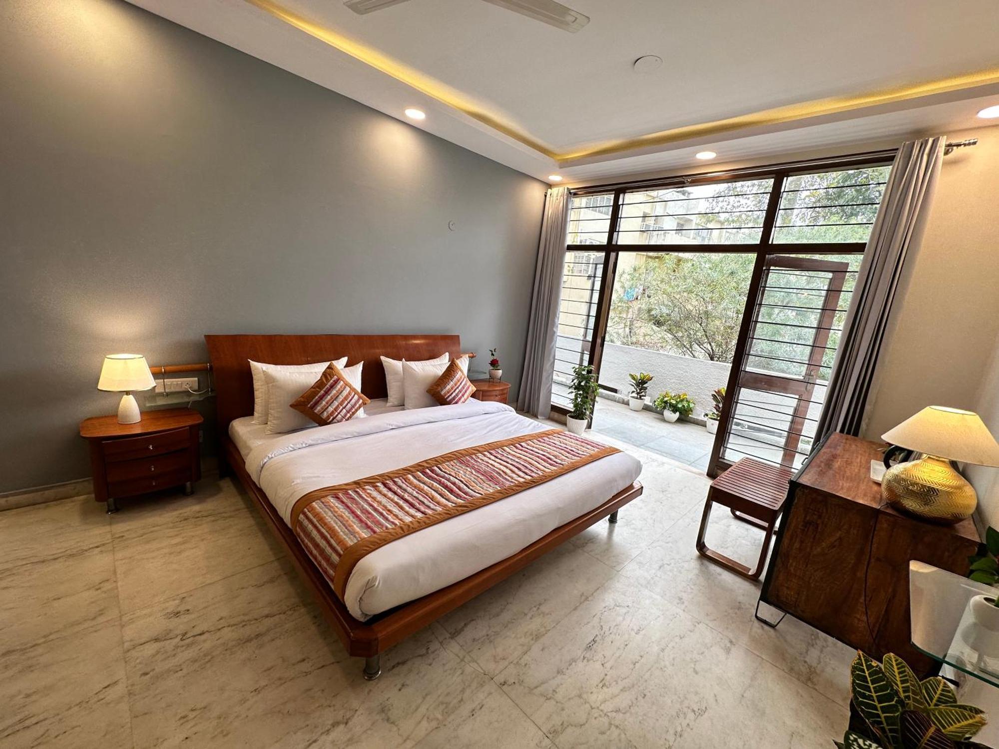 Grove Residency Hauz Khas New Delhi Couple Friendly Hotel Екстериор снимка